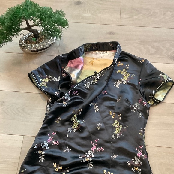 Japanese inspired black Silky dress with fancy cloth snap buttons - Picture 10 of 16